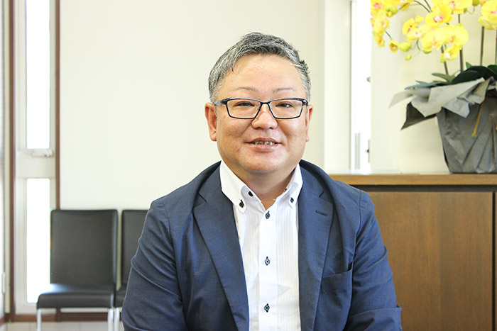 畔柳 欽也